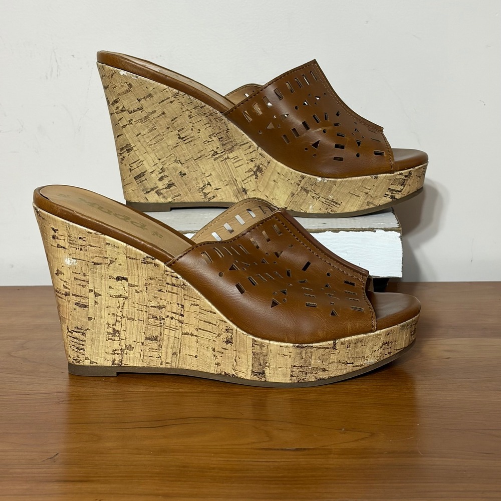 Mudd Womens Khloe Cognac Brown Laser Cut‎ Cork Wedge Platform Sandals Size 8.5